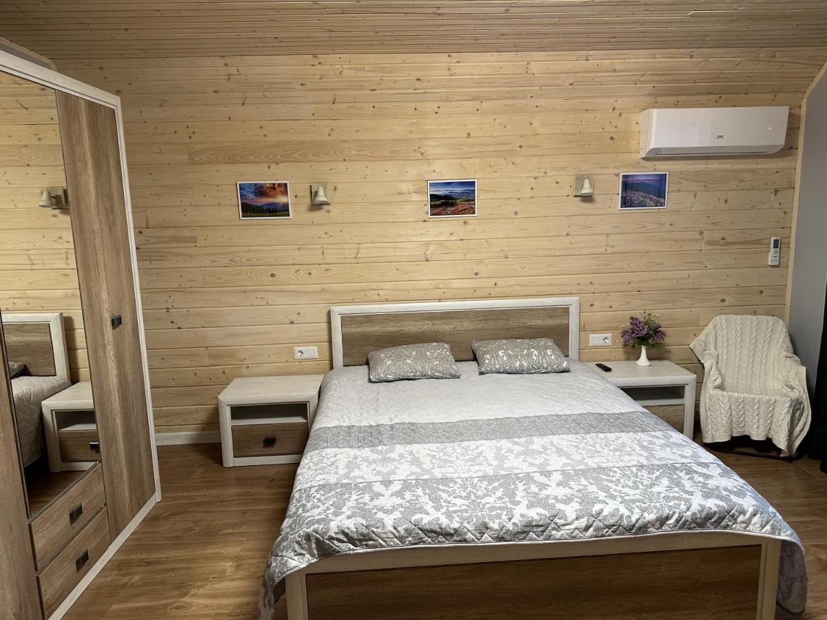Carpathian Dream Apartments Yaremche Exterior photo